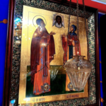 Икона с частицами мощей святых благоверных князя Петра и княгини Февронии Муромских.